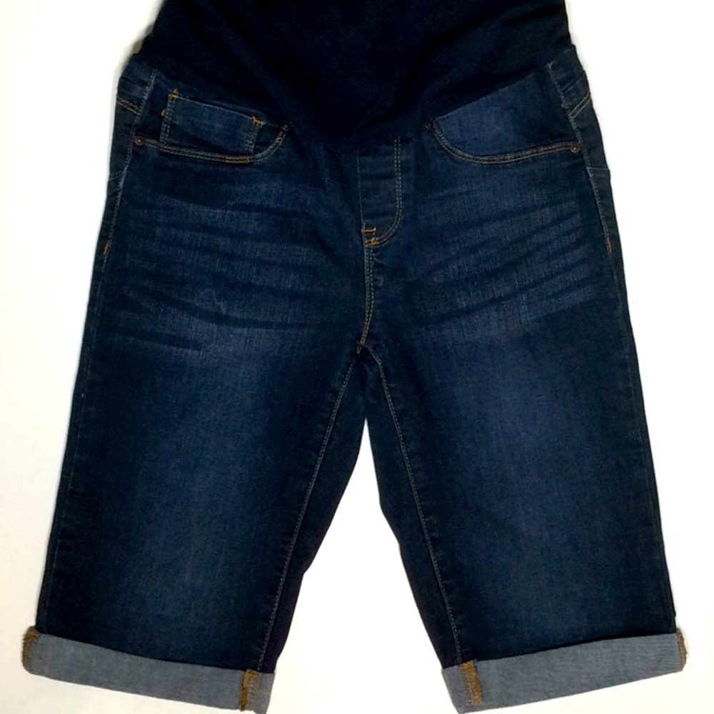 Bella Vida Maternity Denim Jean Shorts SIZE S
